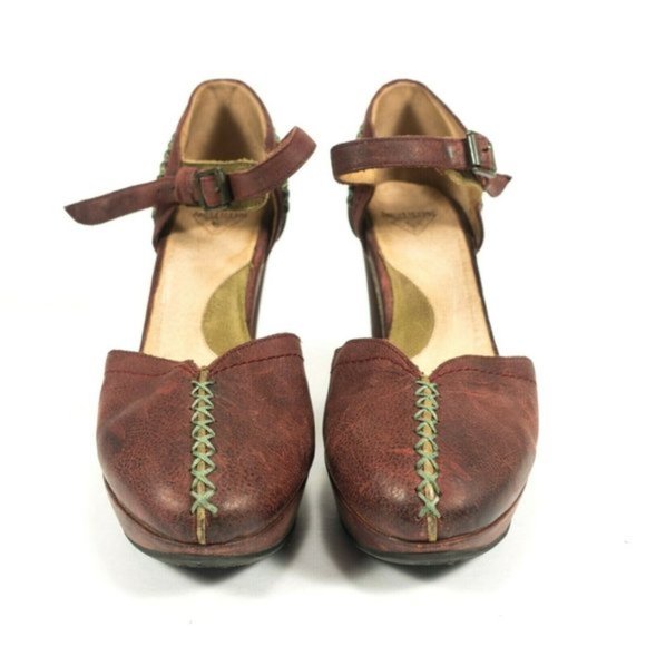 John Fluevog Red Leather Stitch Closed Toe Heels - Picture 3 of 9